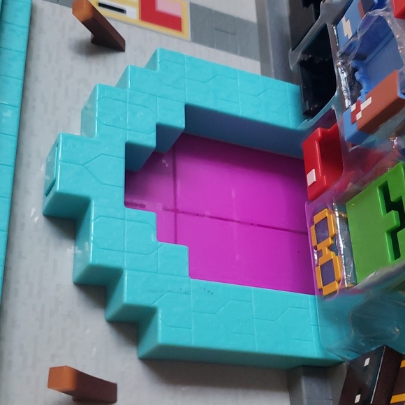 MINECRAFT Creator Set Dance Party - Picture 3 of 4